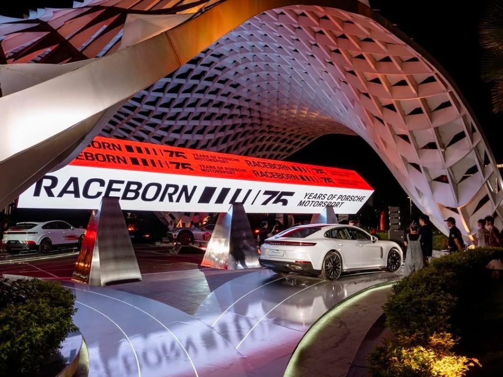 Khu vực trưng bày Porsche Raceborn 75 Years of Porsche Motorsport